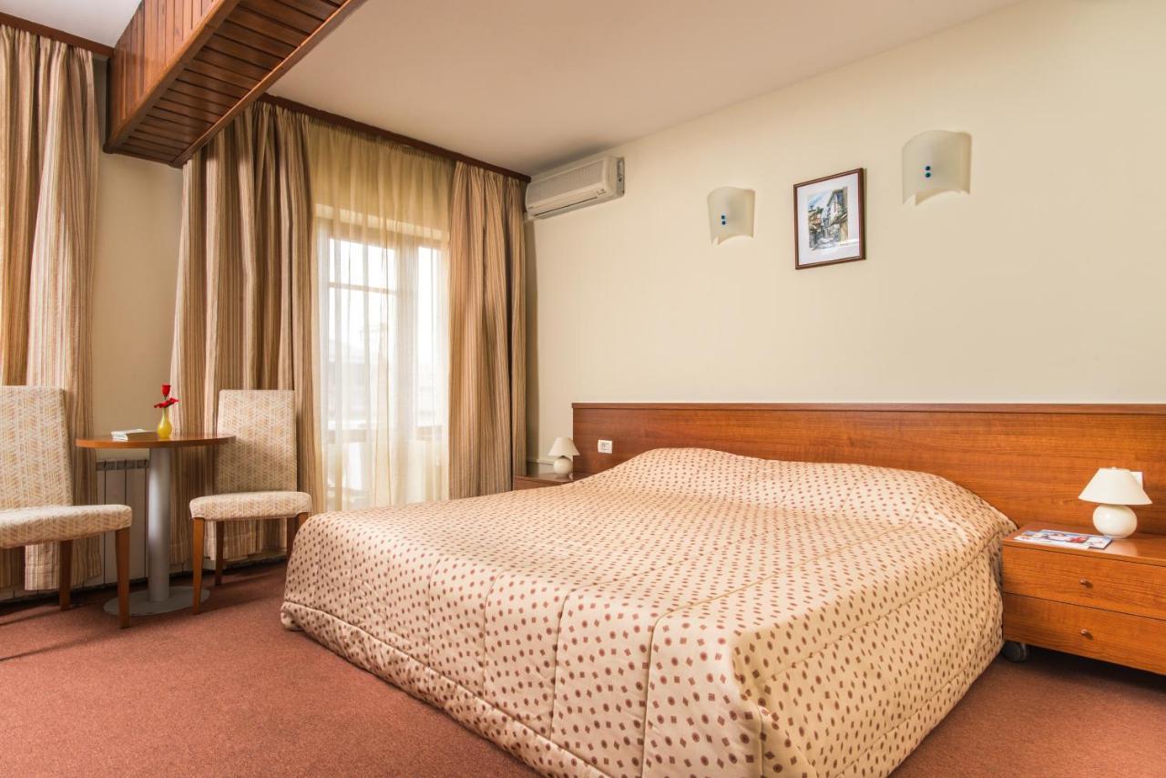 Hotel Pirin Bansko Exteriör bild