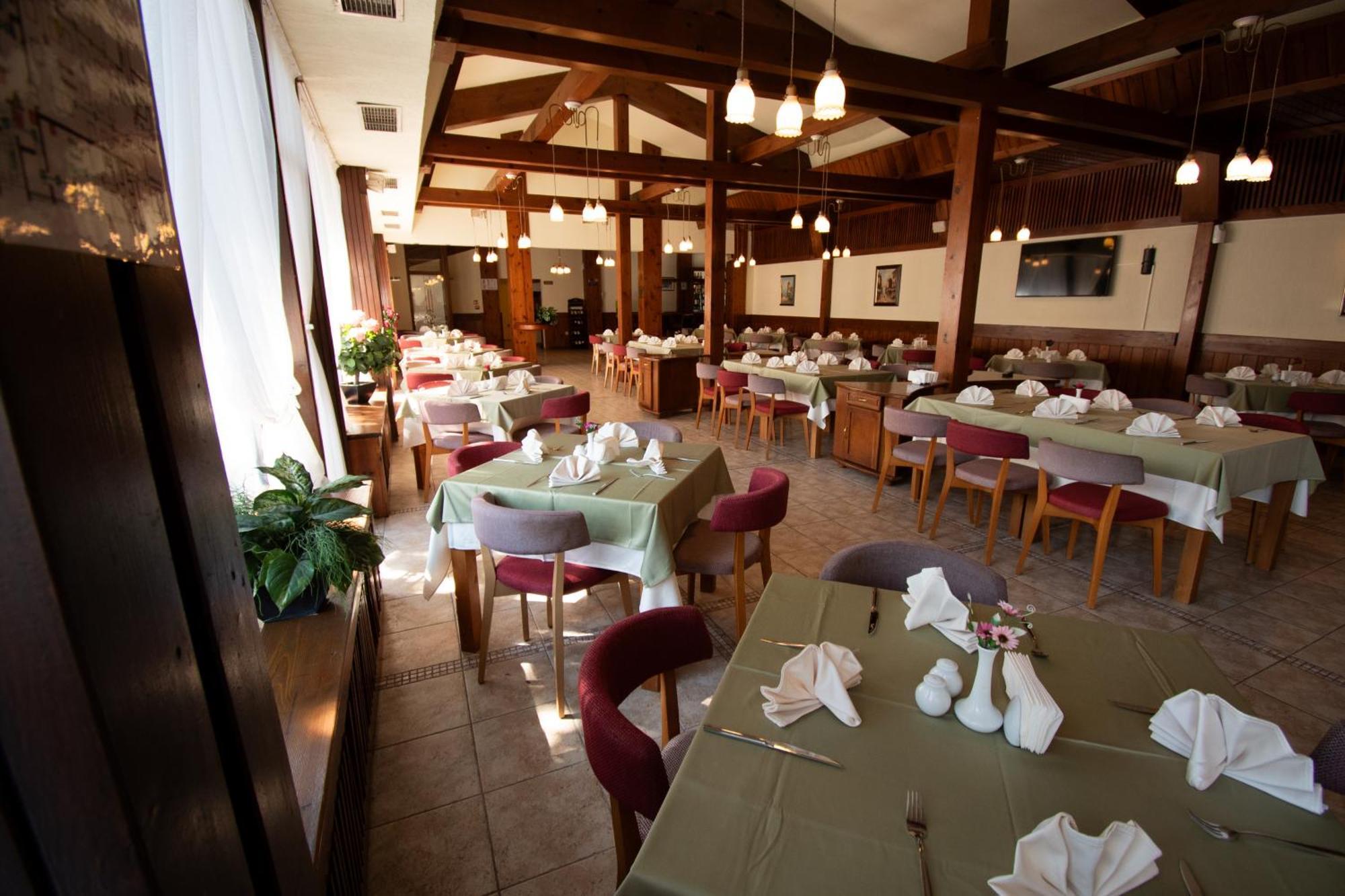Hotel Pirin Bansko Exteriör bild