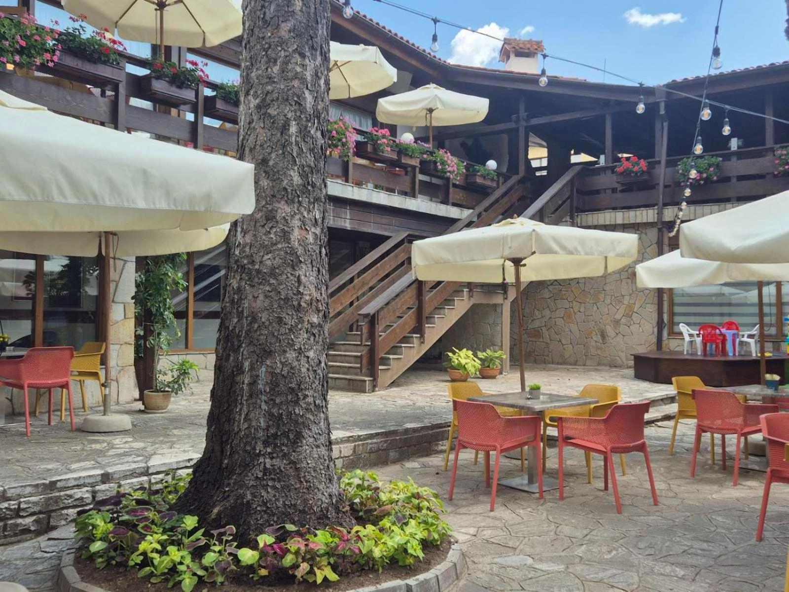 Hotel Pirin Bansko Exteriör bild