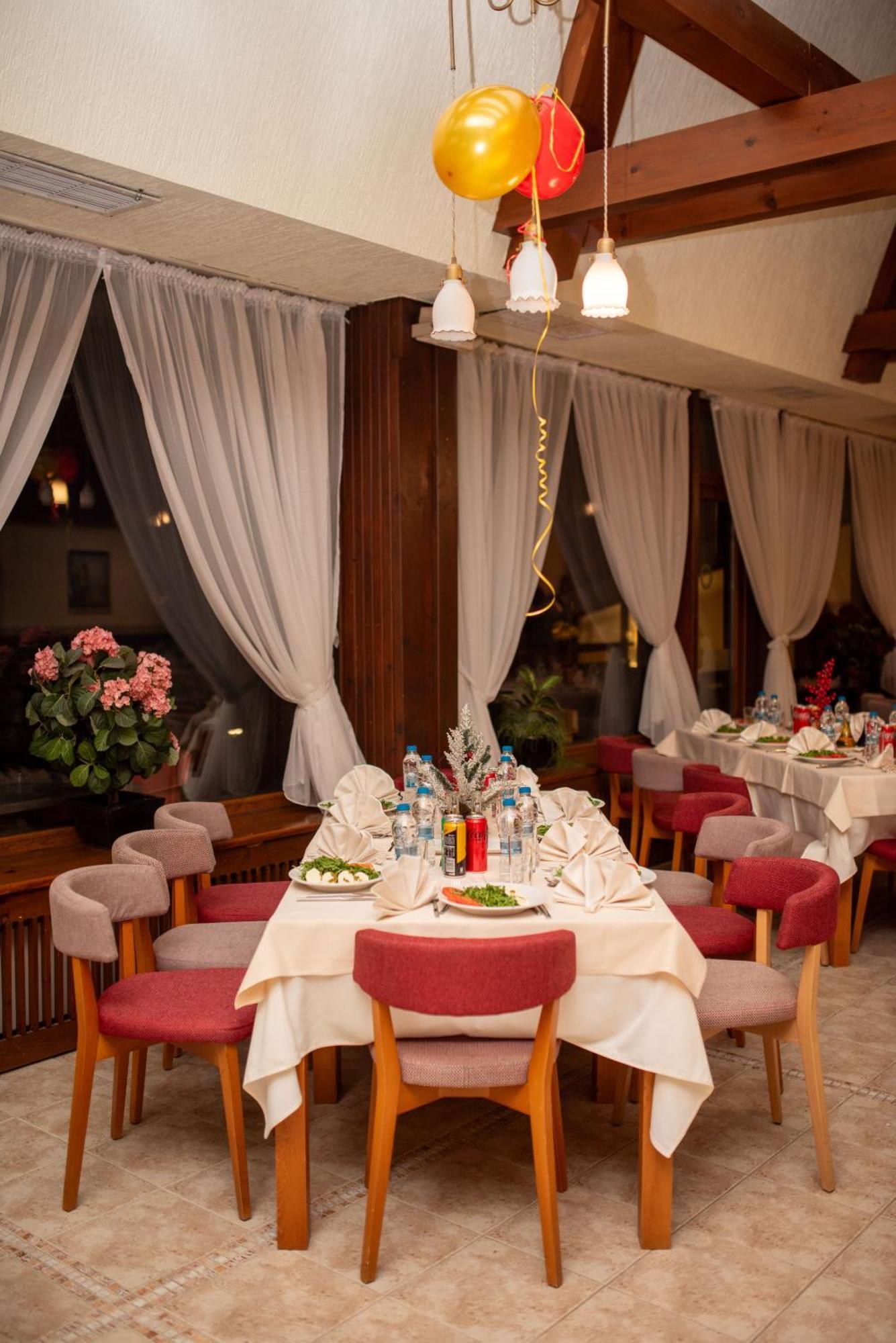 Hotel Pirin Bansko Exteriör bild